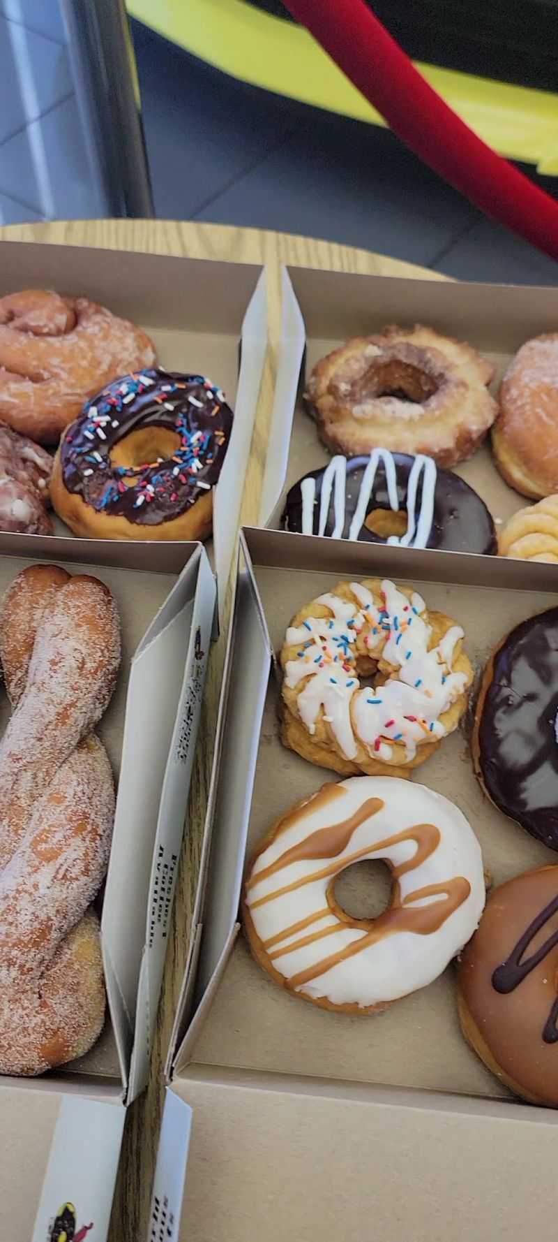 A Round-the-Clock Donut Stop on Atlantic Boulevard