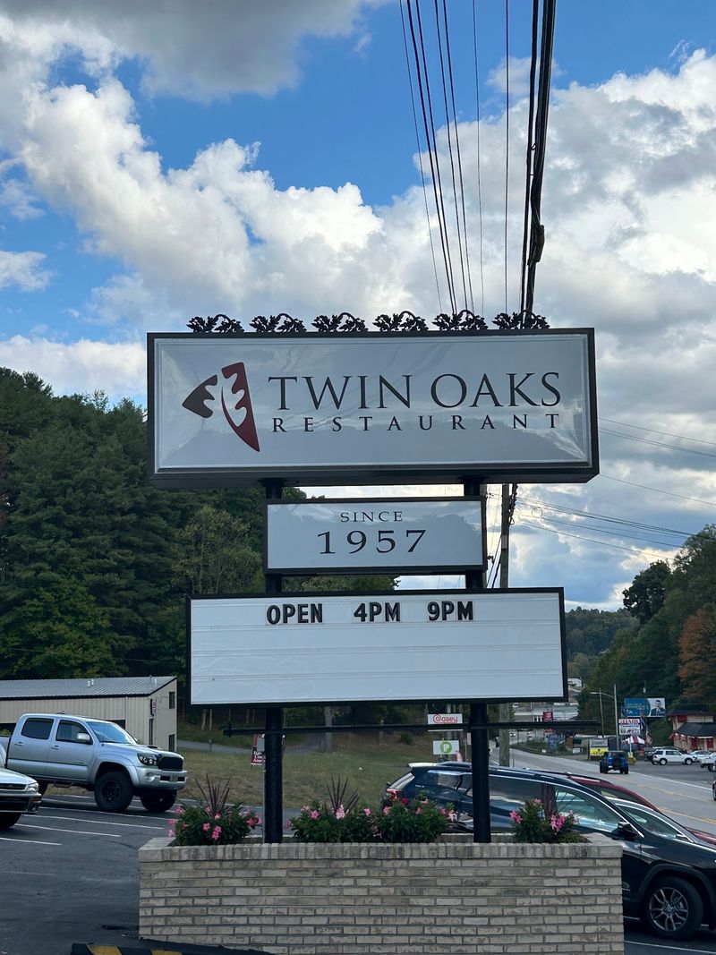 A Route 50 Landmark Since 1957 A Route 50 Landmark Since 1957
