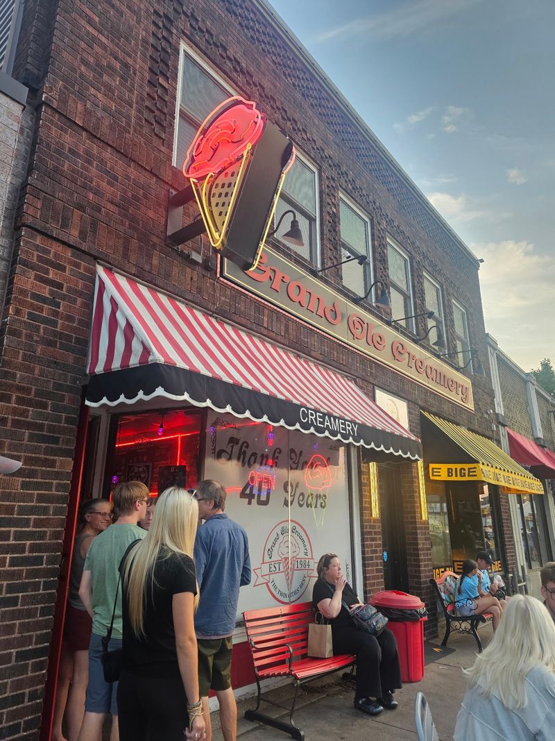 A Scoop Shop on Grand Avenue A Scoop Shop on Grand Avenue