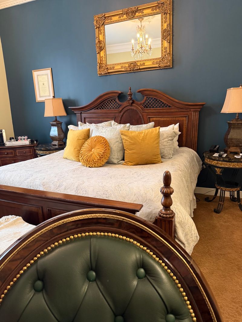 A Senator, a Rocking Chair, and a Blue Room A Senator, a Rocking Chair, and a Blue Room