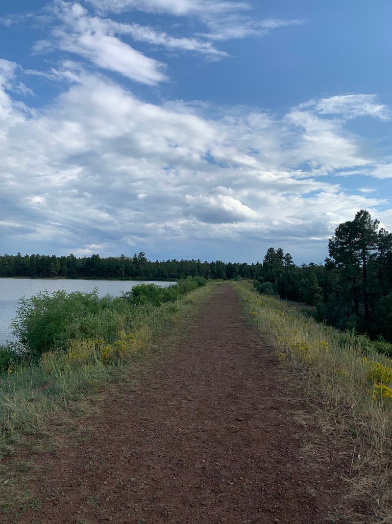A Shoreline Trail for Easy Miles A Shoreline Trail for Easy Miles