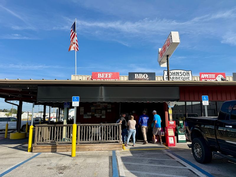 A Smokehouse Address Worth Pulling Off the Highway For A Smokehouse Address Worth Pulling Off the Highway For