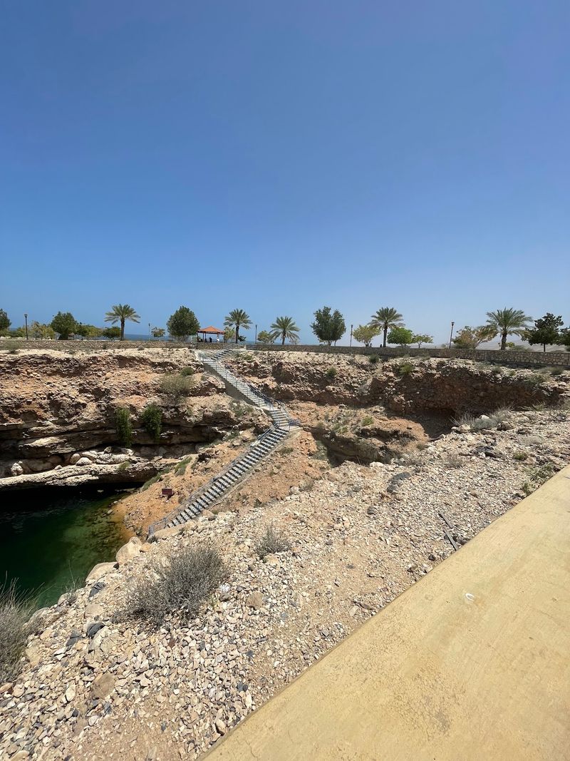A Stop on the Muscat to Sur Road A Stop on the Muscat to Sur Road