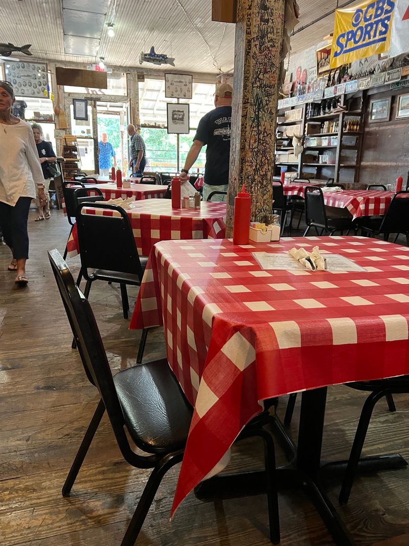 A Store That Became a Supper Spot