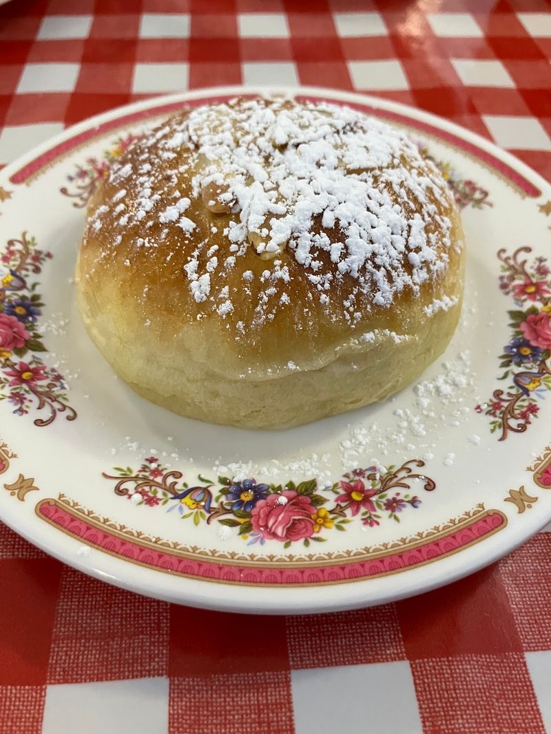 A Sweet Reason to Pull Off the Mother Road