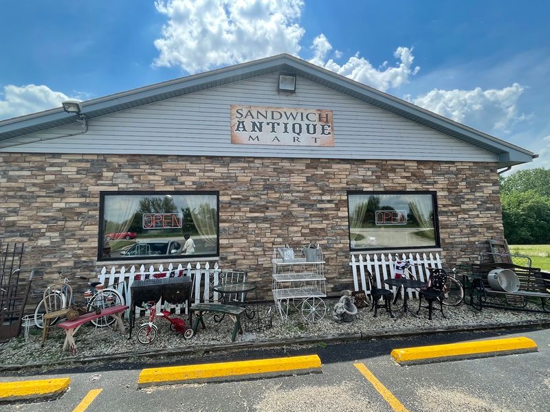A Treasure Stop on East Church Street