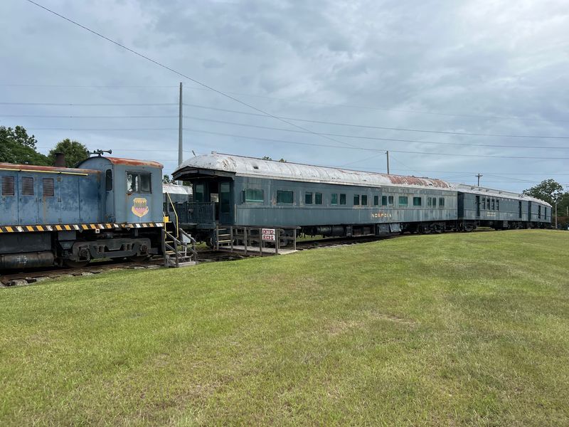 A Volunteer-Run Rail Hub Near I-77