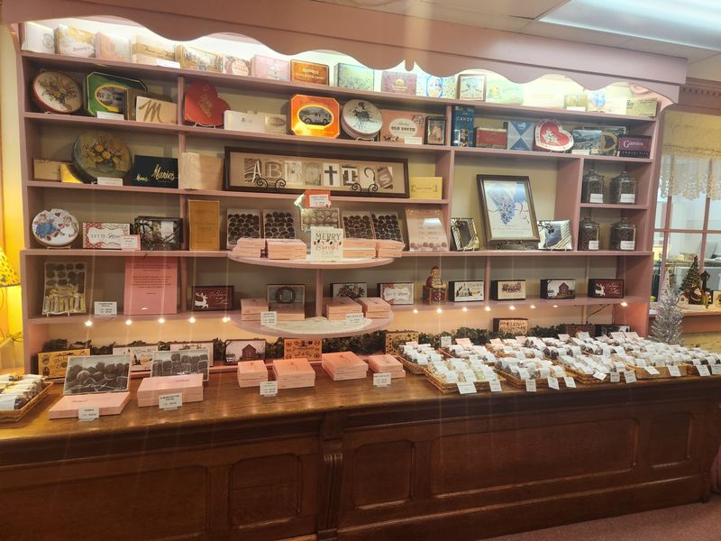 Abbott's Candies, Hagerstown, Indiana Abbott's Candies, Hagerstown, Indiana