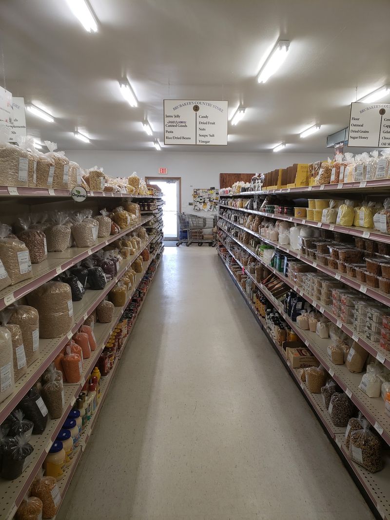 Aisles Packed for Bakers