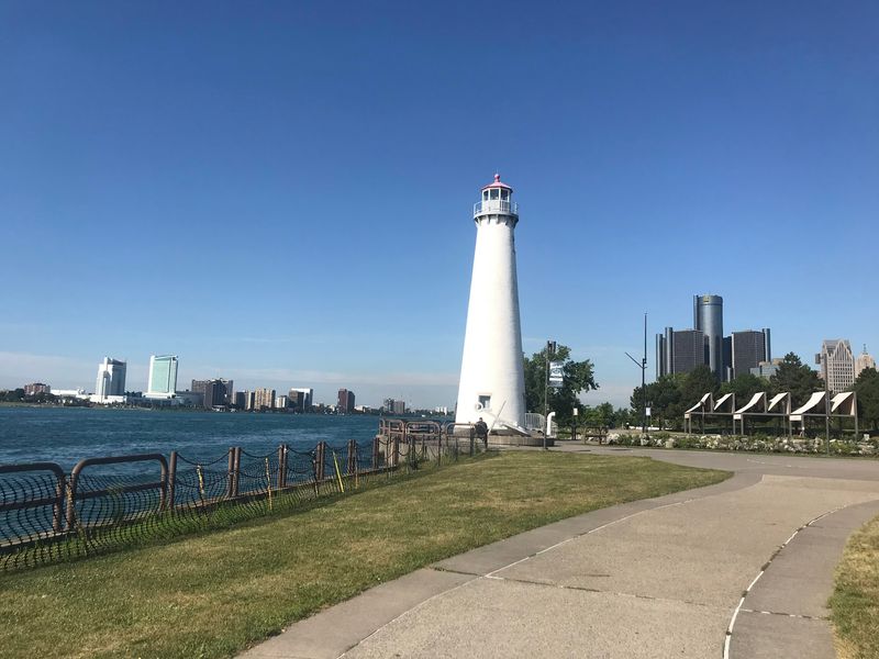 An Easy Stop for Bikes and Walkers