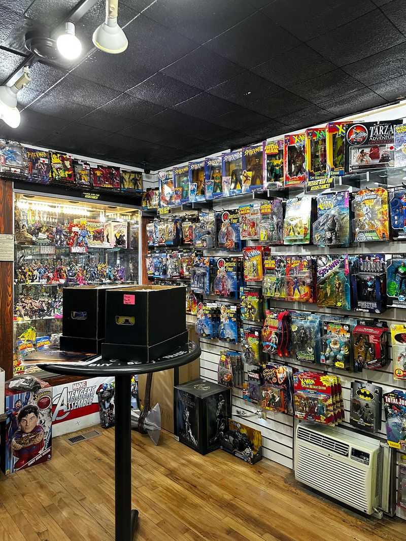 An Old House Full of Collectibles An Old House Full of Collectibles