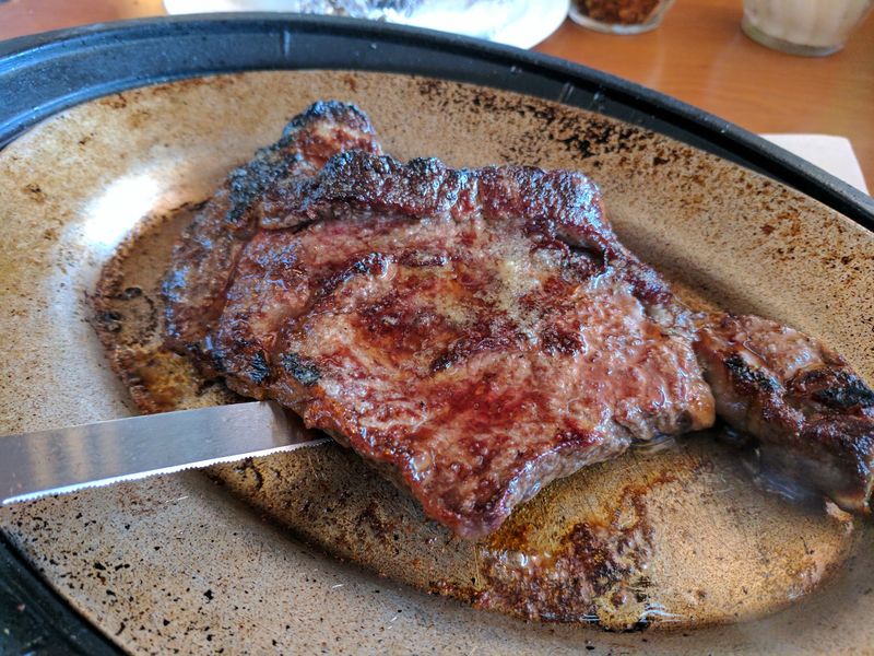 An Open Steak Sandwich for Fork and Knife Fans An Open Steak Sandwich for Fork and Knife Fans