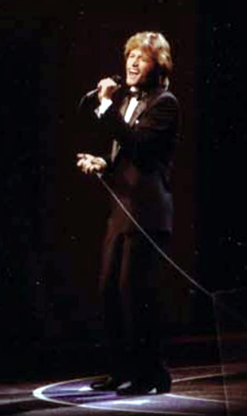 Andy Gibb - I Just Want to Be Your Everything (1977) Andy Gibb - I Just Want to Be Your Everything (1977)