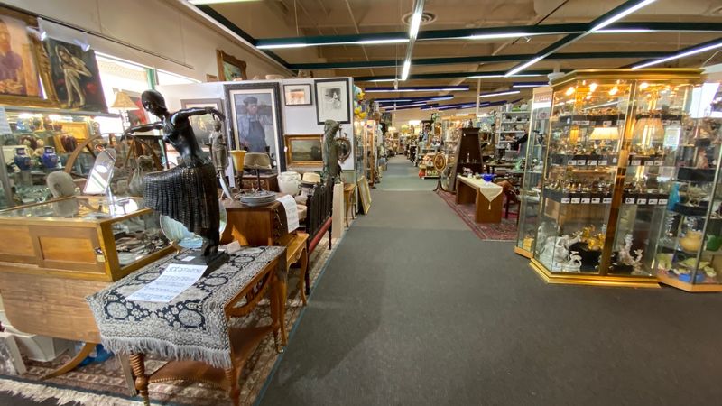 Antique Mall of America, Las Vegas, Nevada Antique Mall of America, Las Vegas, Nevada