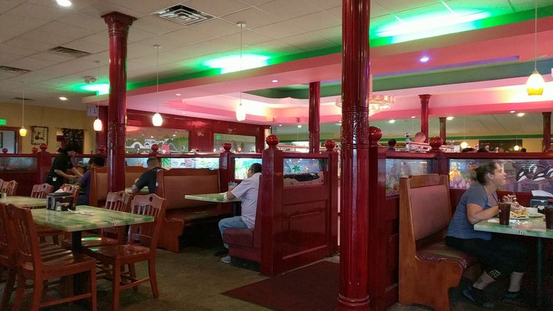 Atmosphere for Families and Big Appetites Atmosphere for Families and Big Appetites
