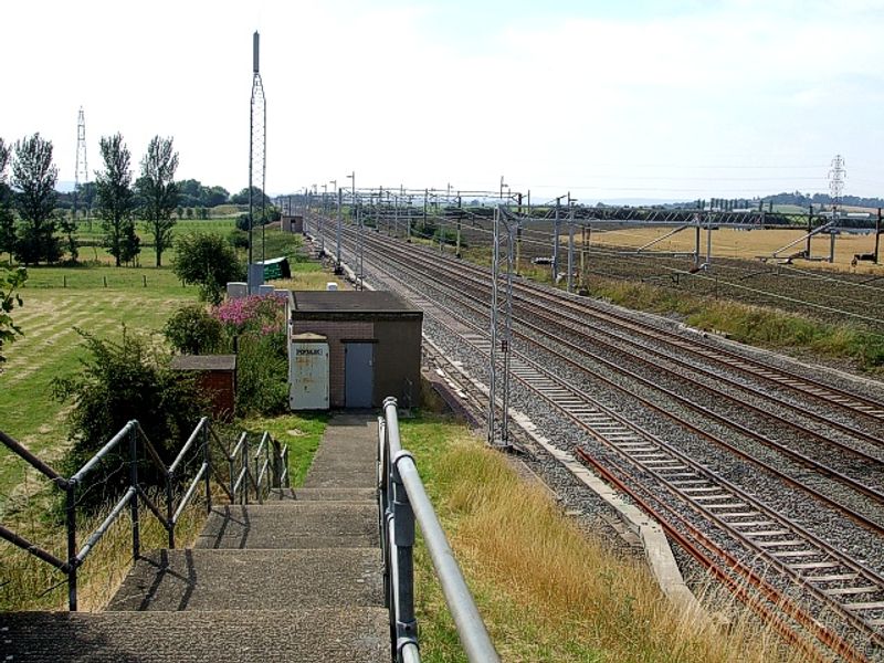 August: The Great Train Robbery Captivates Britain and America