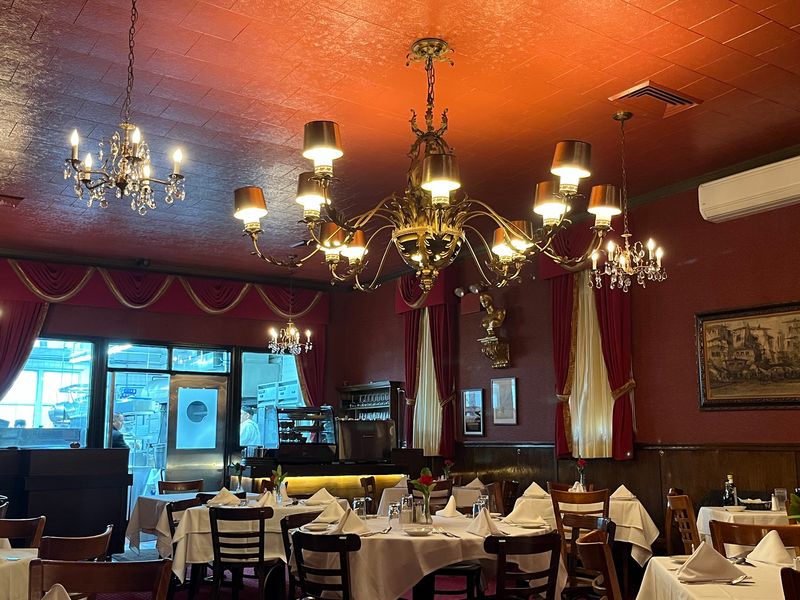 Bamonte's Bamonte's
