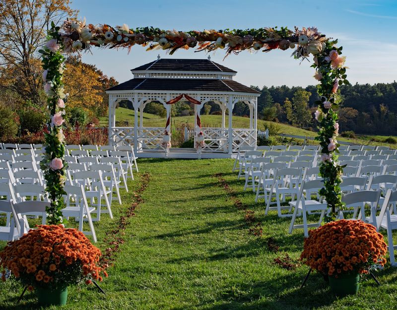 Barn Receptions And Lawn Vows Among Grazing Cows Barn Receptions And Lawn Vows Among Grazing Cows