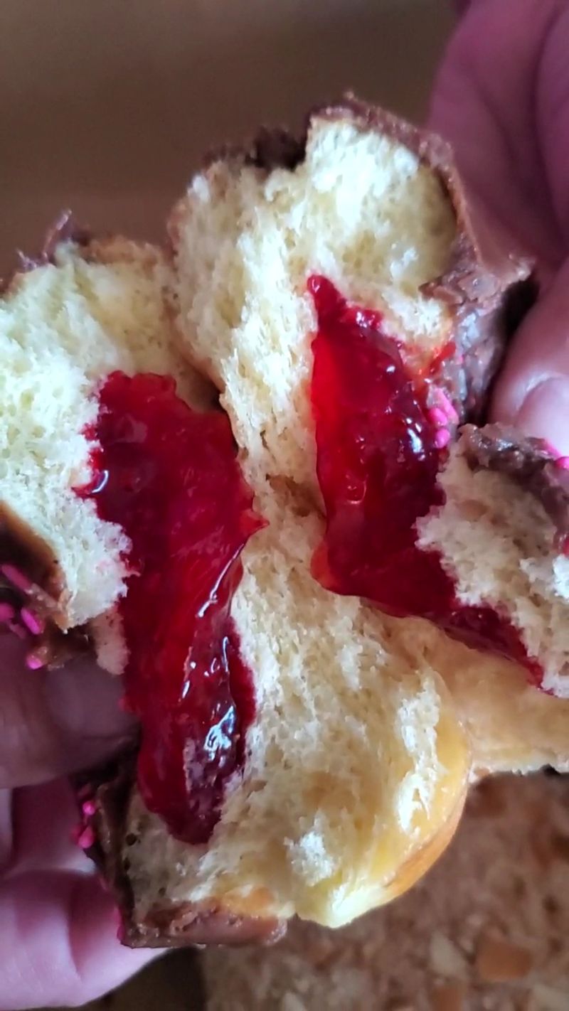 Bavarian Cream and Other Filled Favorites Bavarian Cream and Other Filled Favorites