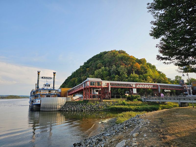 Best Seasons to Visit Best Seasons to Visit