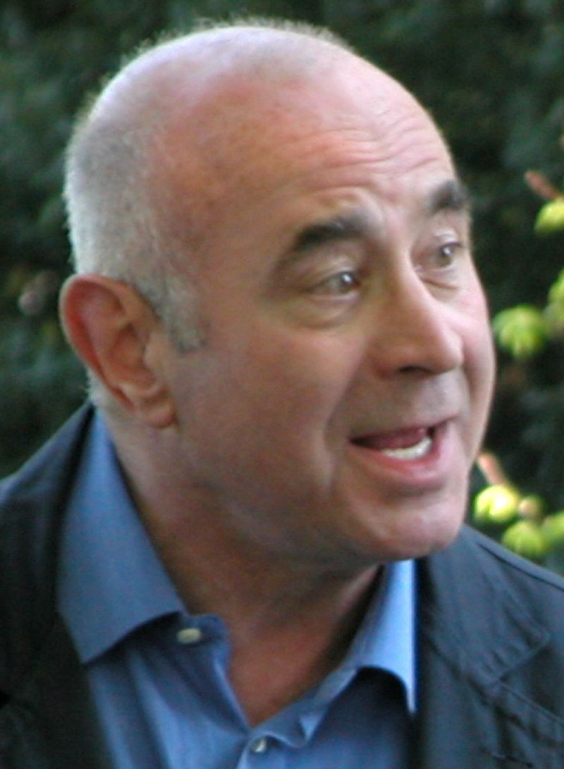 Bob Hoskins and The Untouchables Bob Hoskins and The Untouchables