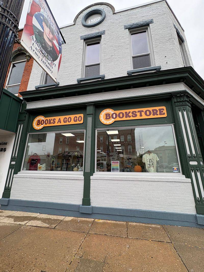 Books a Go Go, Ravenna, OH