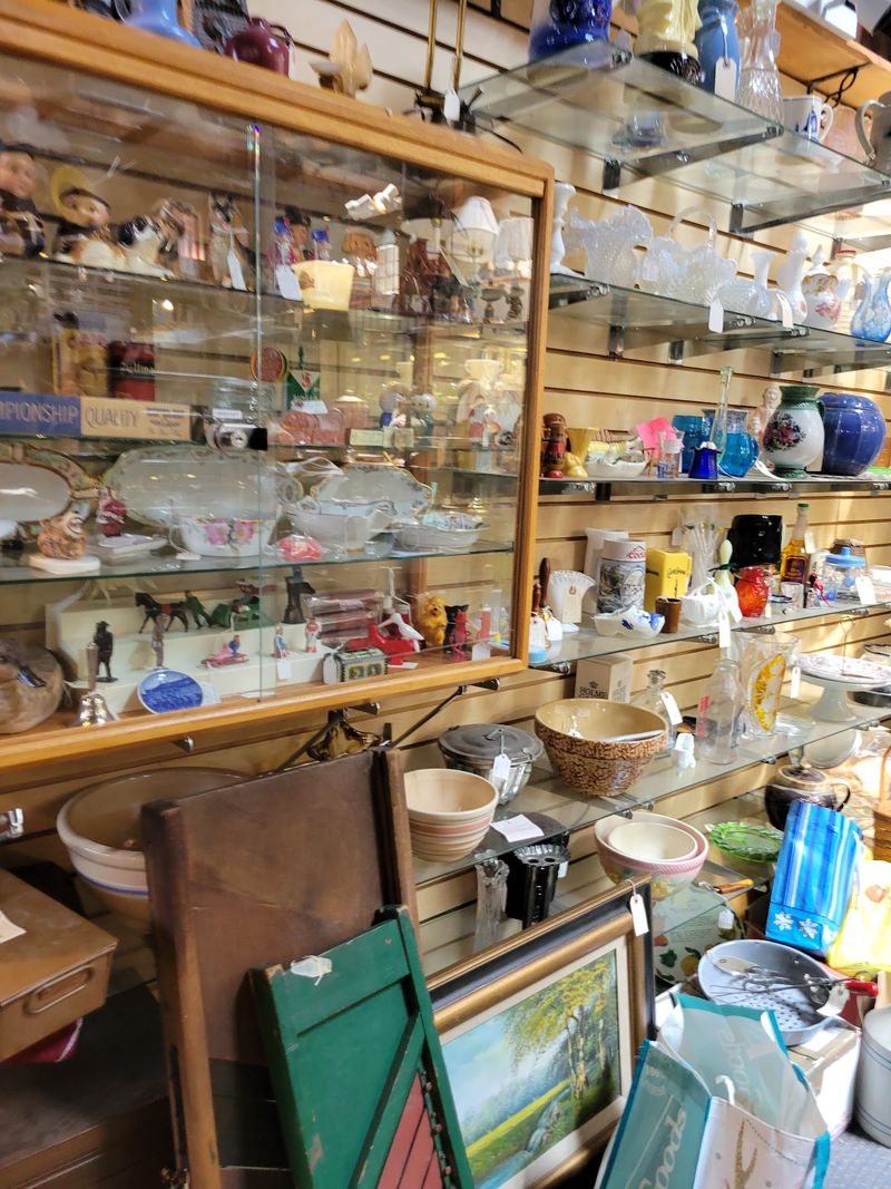Booths with Different Ideas of Vintage Booths with Different Ideas of Vintage