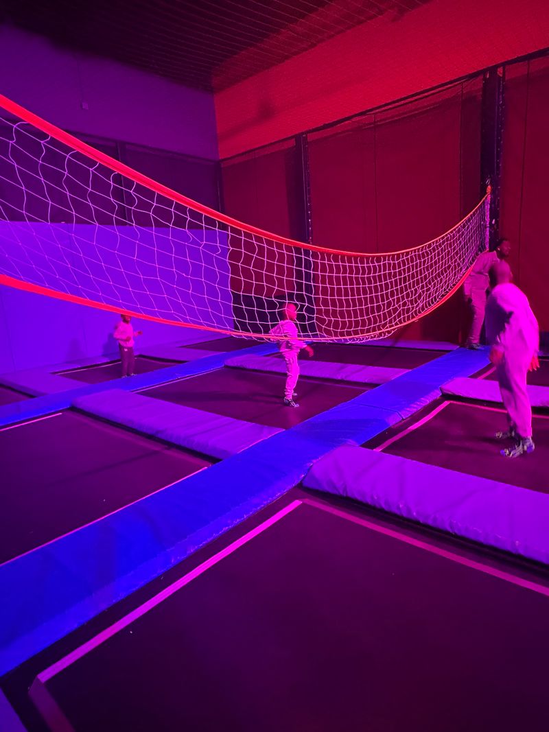 Bounce Time on the Trampolines Bounce Time on the Trampolines