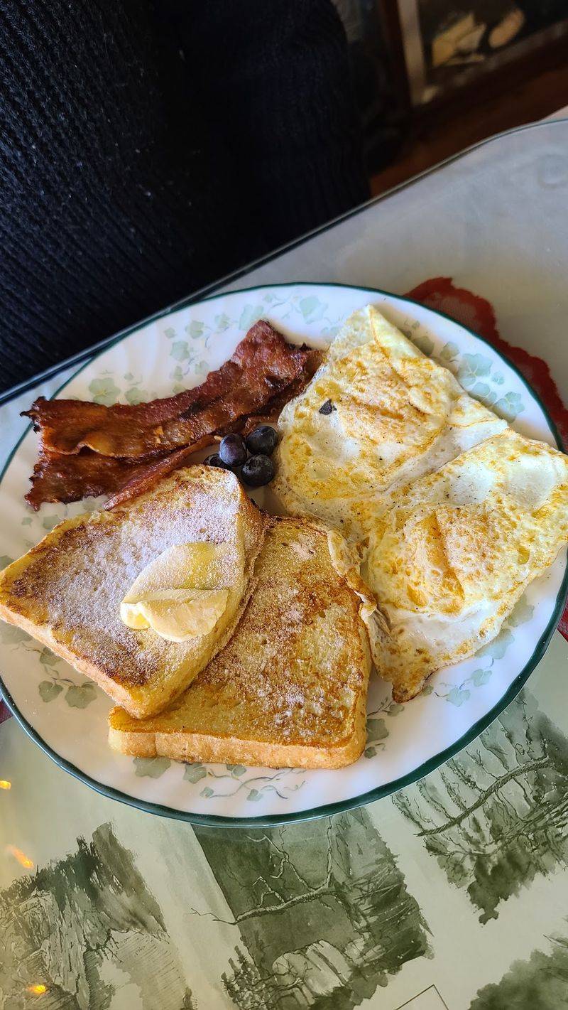 Breakfast Here Starts With Bread Baked Just Steps Away Breakfast Here Starts With Bread Baked Just Steps Away