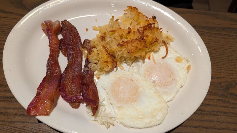 Breakfast Plates That Make Getting Up at 7 AM Worth It