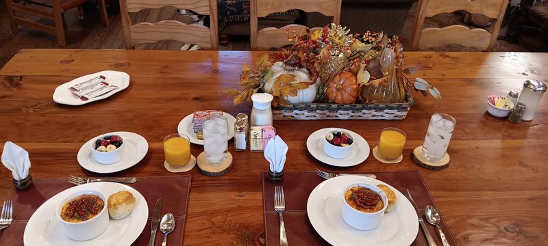 Breakfast Served Among Local Art Breakfast Served Among Local Art