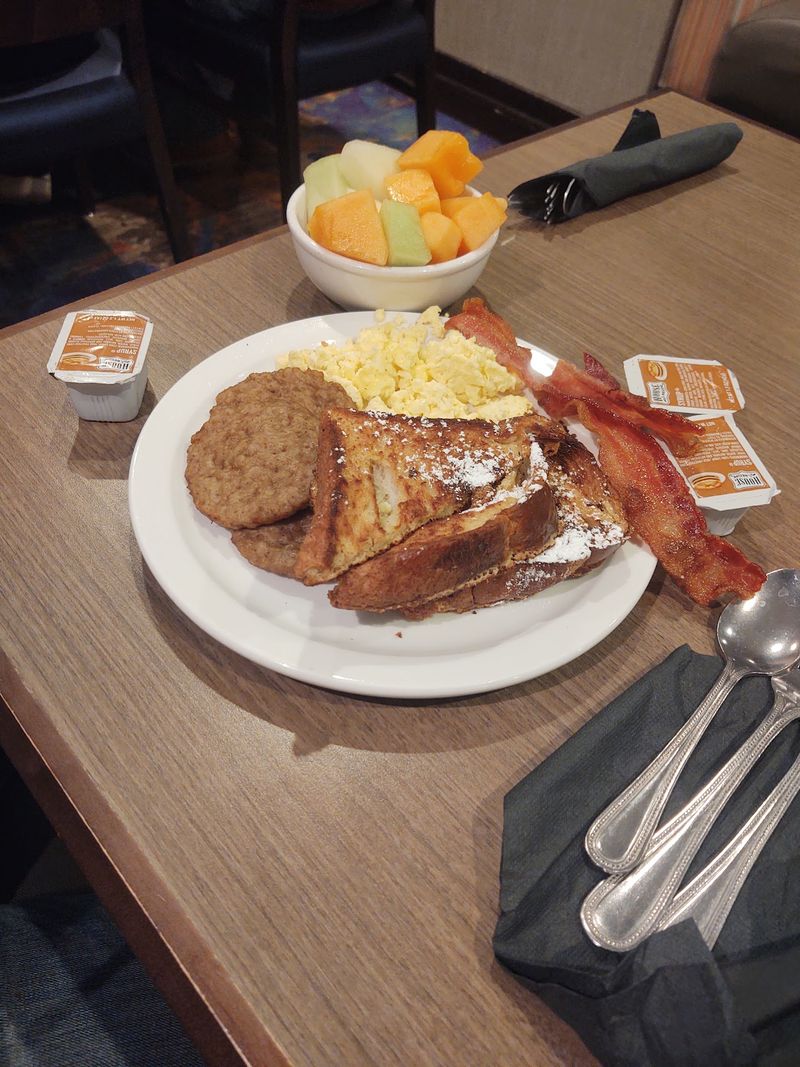 Breakfast and Weekend Brunch