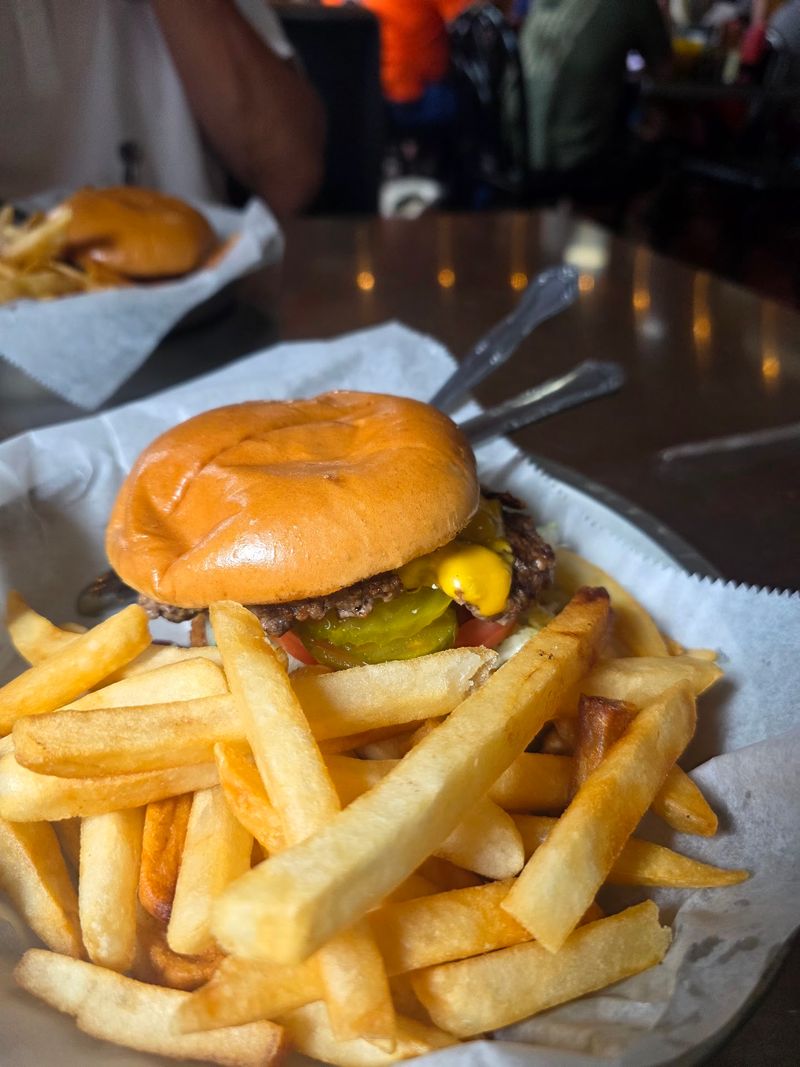 Buffalo Burgers and a Bacon Cheeseburger Worth the Detour Buffalo Burgers and a Bacon Cheeseburger Worth the Detour