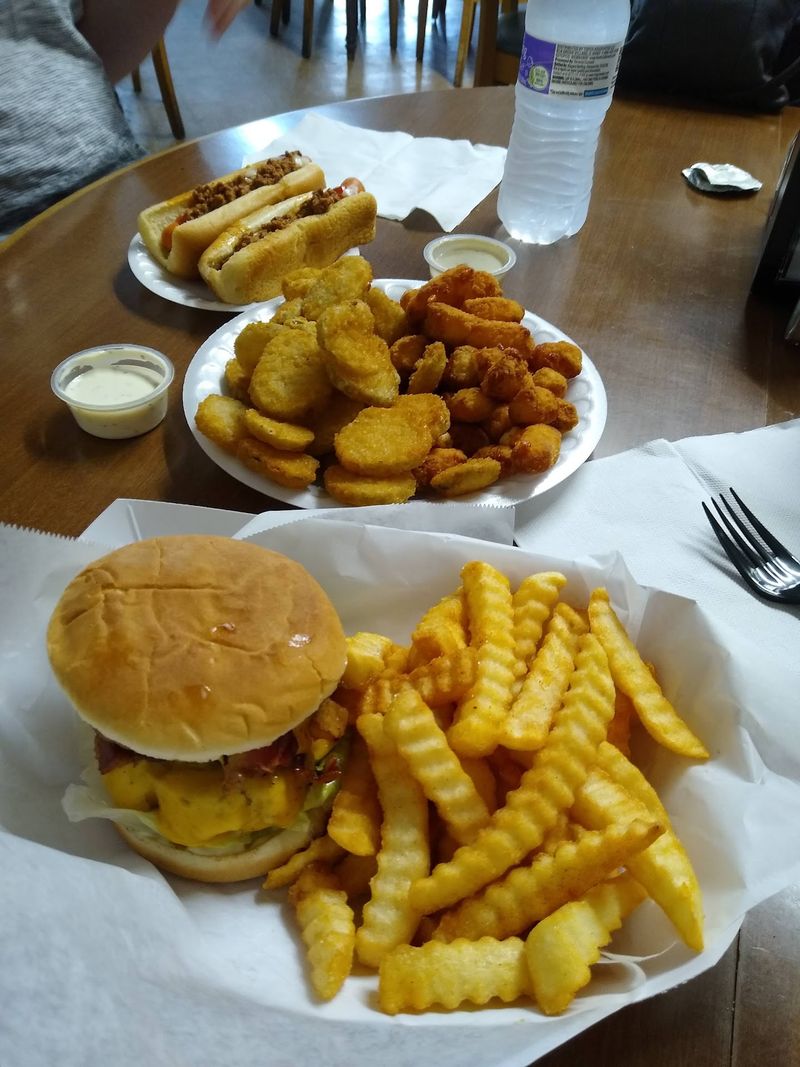 Burgers That Steal the Show Burgers That Steal the Show
