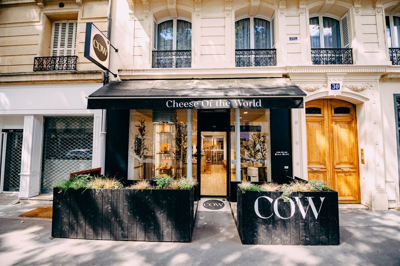 COW - Cheese of the World, 5th Arrondissement, Paris COW - Cheese of the World, 5th Arrondissement, Paris