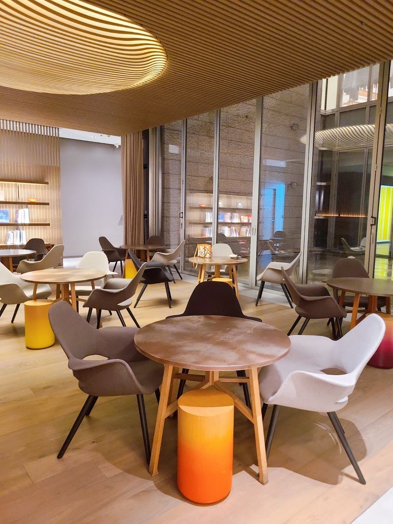 Café Madang (Hermès) – Seoul, South Korea Café Madang (Hermès) – Seoul, South Korea