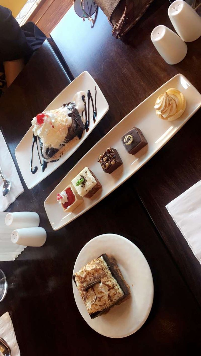 Cakes That Steal the Show Cakes That Steal the Show