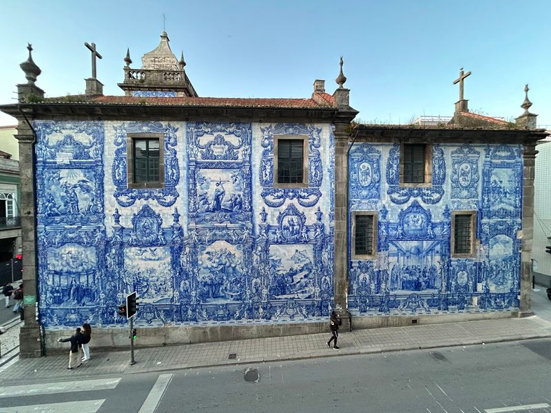Capela das Almas, Porto, Portugal