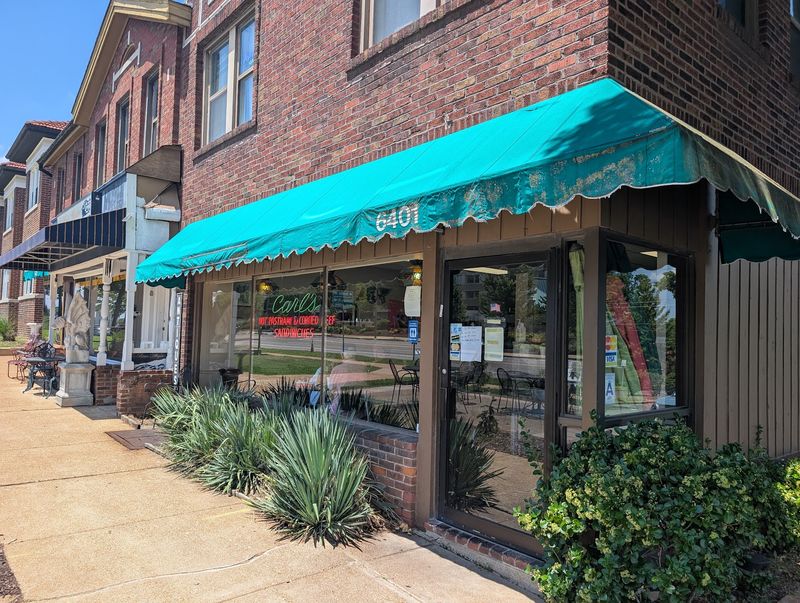 Carl's Deli, St. Louis, Missouri