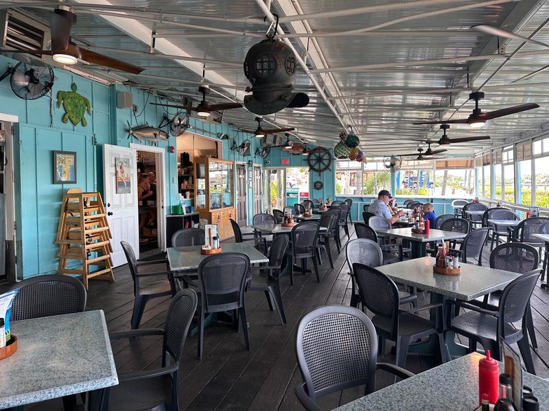 Casey Key Fish House, Florida, Osprey Casey Key Fish House, Florida, Osprey