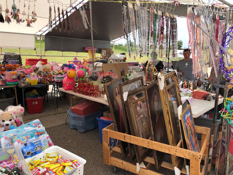 Cash in Hand and the Art of Haggling Cash in Hand and the Art of Haggling