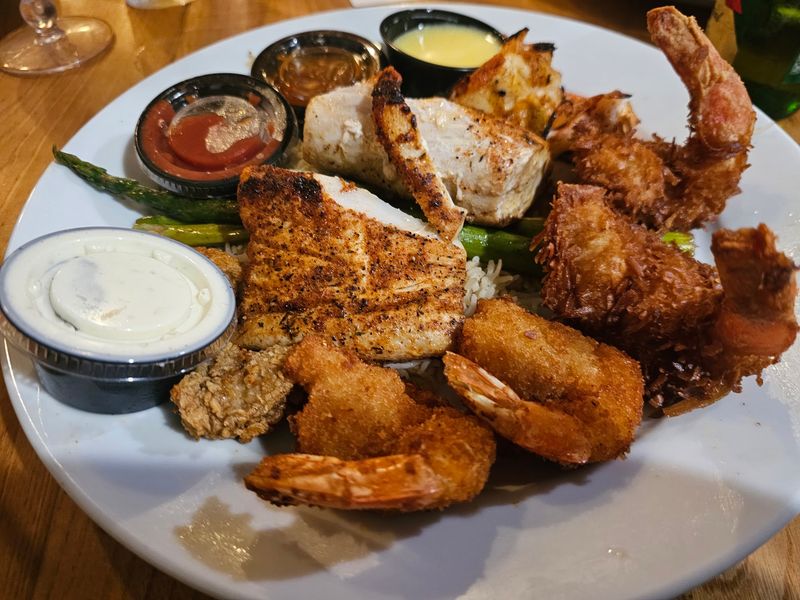 Castaway’s Seafood & Grill Castaway’s Seafood & Grill