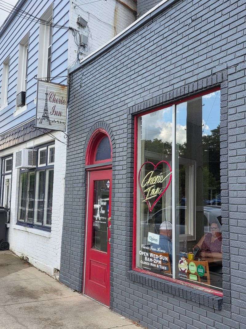 Cherie Inn