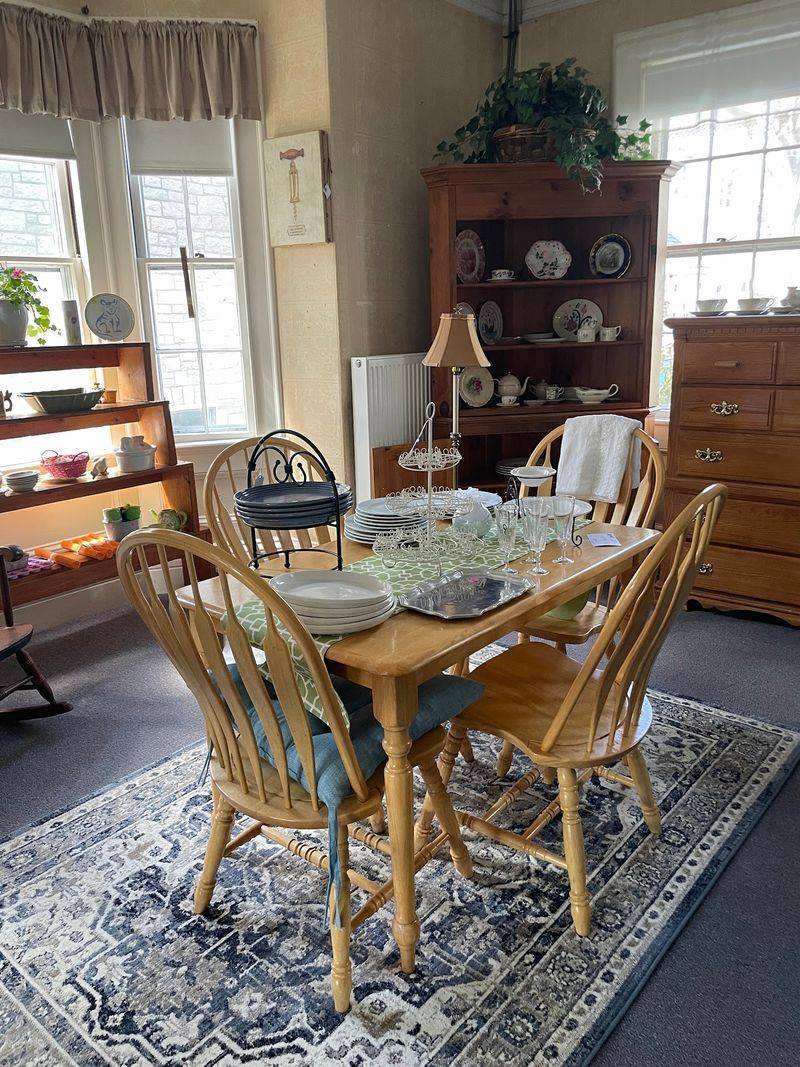 Christ Church Thrift Shoppe, Plymouth, MA