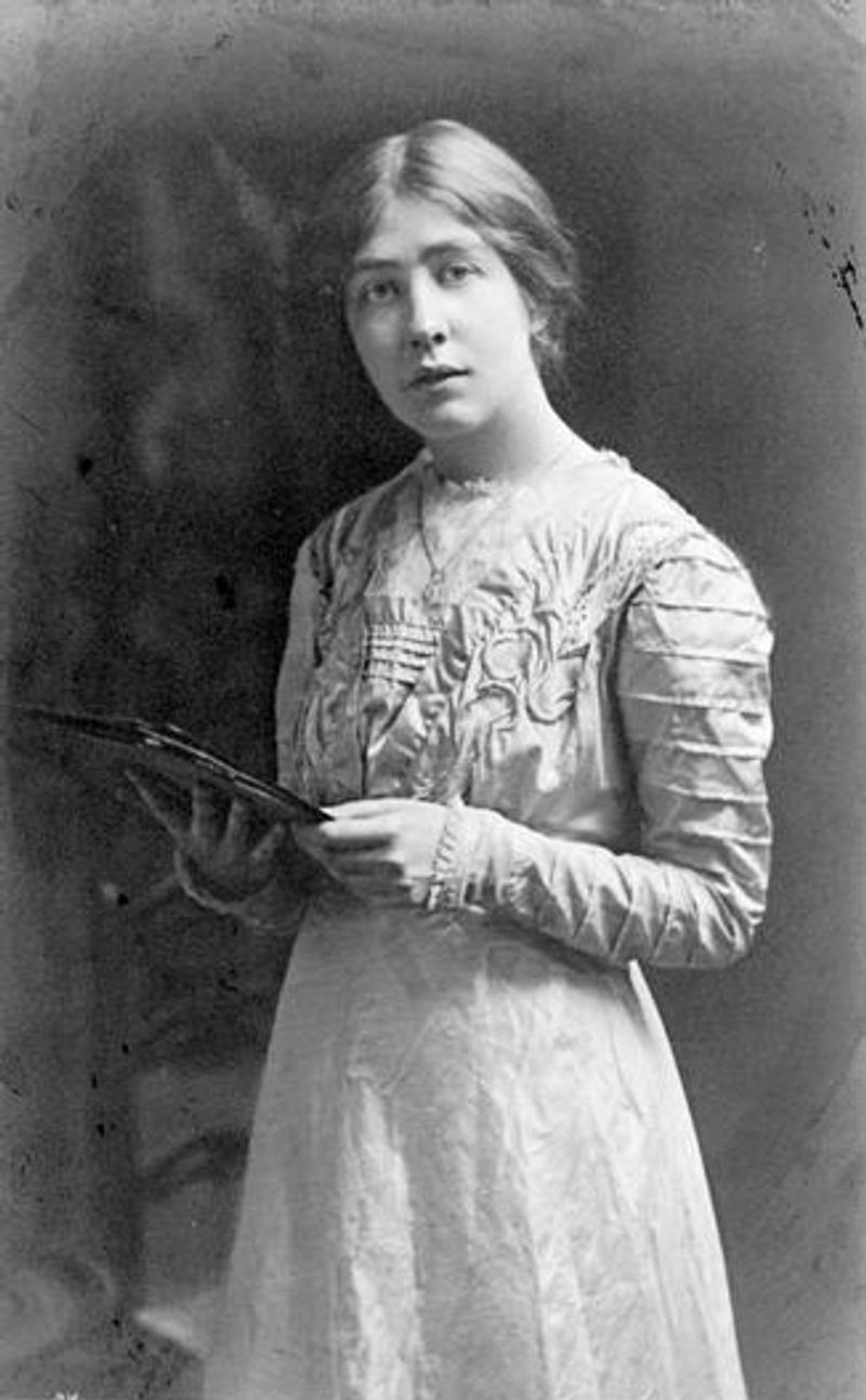 Christabel and Sylvia Pankhurst Christabel and Sylvia Pankhurst