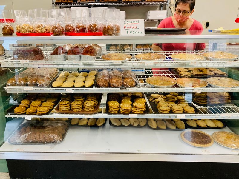 Cider Donuts Worth the Sticky Fingers Cider Donuts Worth the Sticky Fingers