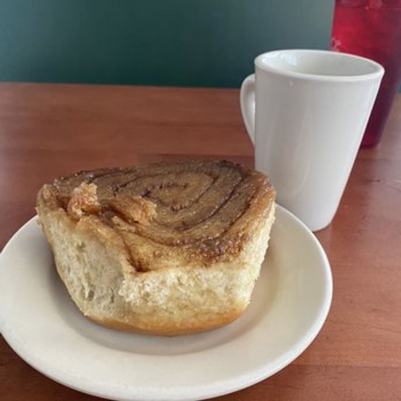 Cinnamon Rolls Built for Sharing Cinnamon Rolls Built for Sharing