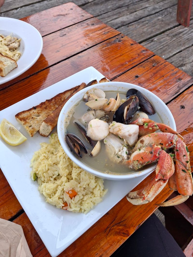 Cioppino, Tacos, Pasta, and a Sweet Finish Cioppino, Tacos, Pasta, and a Sweet Finish