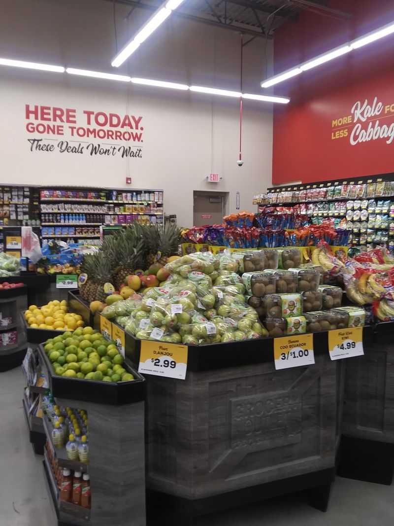 Clean Floors and Full Shelves