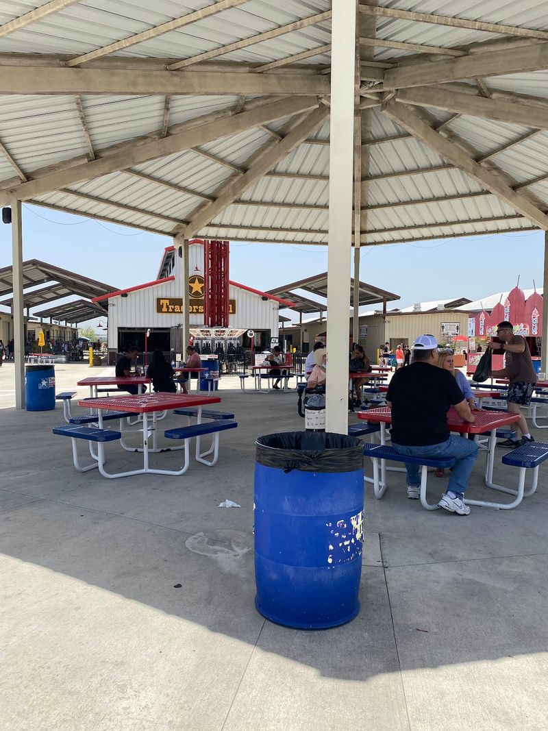 Clean Restrooms and Handy Rentals Clean Restrooms and Handy Rentals